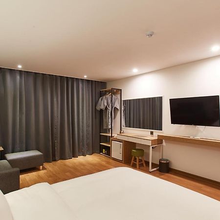 Hotel The Maru Пхьончхан Екстер'єр фото