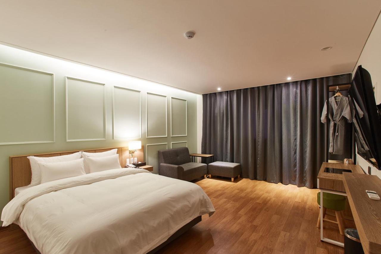 Hotel The Maru Пхьончхан Екстер'єр фото
