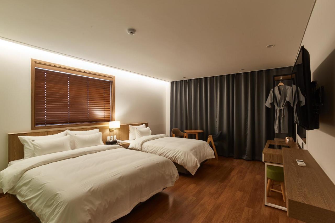 Hotel The Maru Пхьончхан Екстер'єр фото